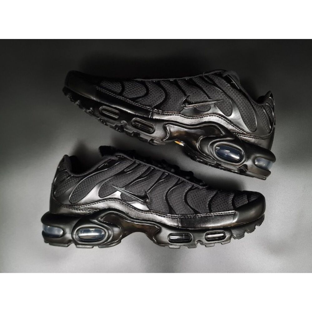 Nike Air Max Plus Triple Black. SIZE 10.5 - 604133-050
